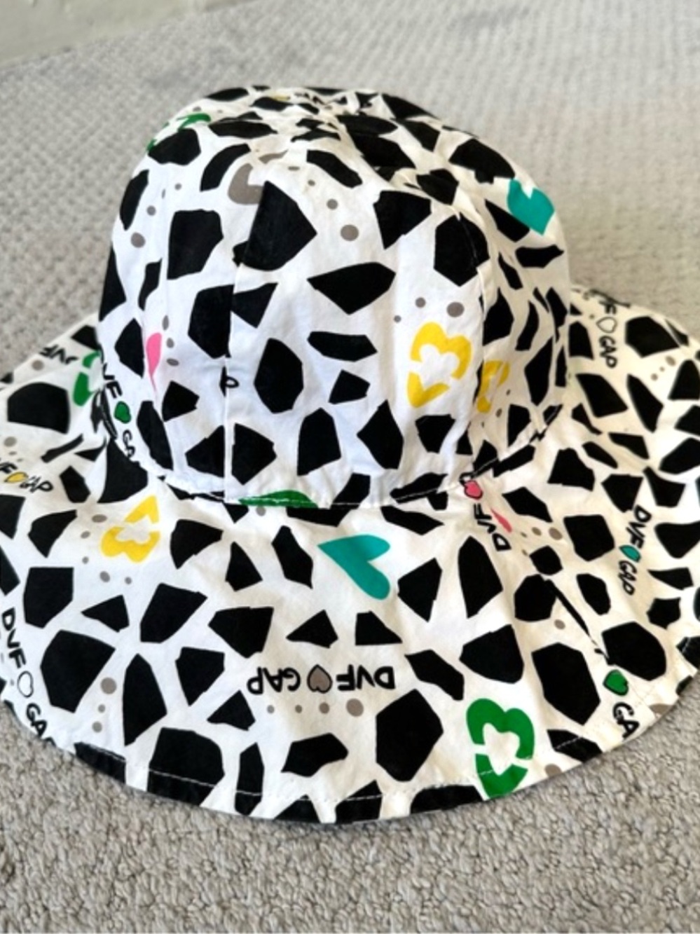 DVF x Baby Gap Bucket Hat / Beach Hat